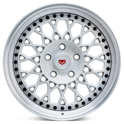 عجلات Vossen ERA-1 متعددة الأضلاع الفضية 3 قطع لسيارة BMW E46 M3