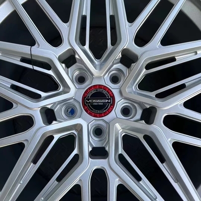 عجلات فوسن مزورة باللون الفضي الساتان من سلسلة HYBRID FORGED SERIES HF-7