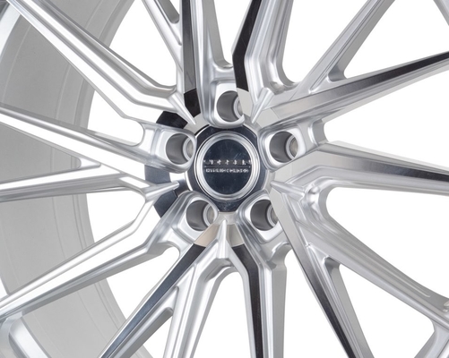 عجلات فوسن HF-4T مزورة بالفضة لأودي RS4 A6
