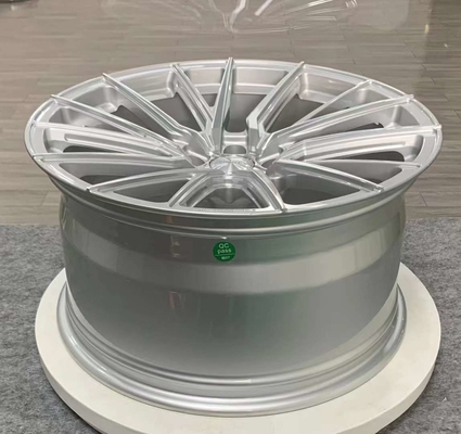 عجلات فوسن HF-4T مزورة بالفضة لأودي RS4 A6