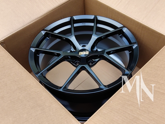 BBS FI R عجلات سوداء مصنعة خصيصاً للسيارات BMW M2 M3 متوفرة