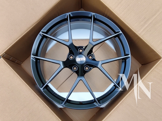 BBS FI R عجلات سوداء مصنعة خصيصاً للسيارات BMW M2 M3 متوفرة