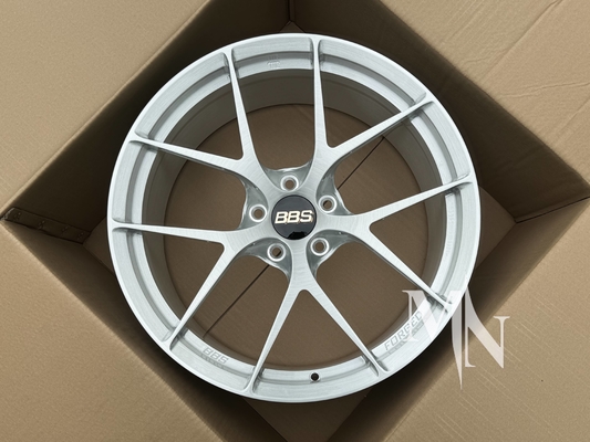 BBS FI R عجلات في الفضة المفرشحة للبيع GT3 M2 أطراف مصنعة خصيصا متاحة