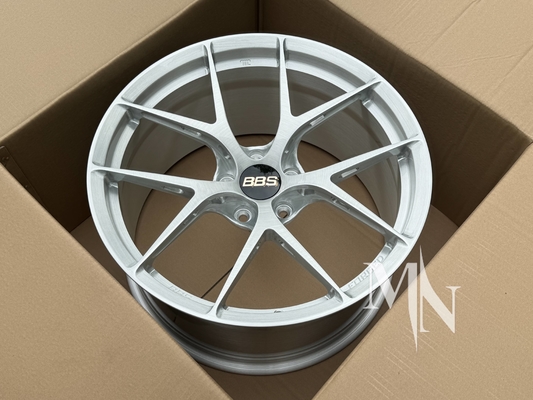 BBS FI R عجلات في الفضة المفرشحة للبيع GT3 M2 أطراف مصنعة خصيصا متاحة