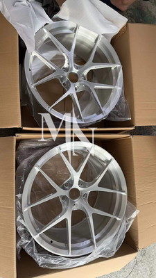BBS FI R عجلات في الفضة المفرشحة للبيع GT3 M2 أطراف مصنعة خصيصا متاحة