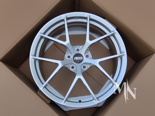 عجلات BBS FI R 20 21 بوصة 5x112 فضة مُصنعة خصيصًا لـ Audi R8 متاحة