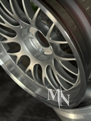 عجلات تنافسية مصممة خصيصًا من طراز APEX ML 10 لسيارة BMW E92 M3