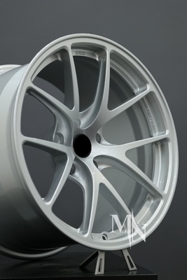 عجلات BBS RI D مزورة خصيصًا لـ BMW F10 M5 سبيكة المنافسة