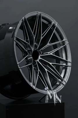 2013 إلى 2017 بي ام دبليو X5 X5M F15 E70 18 19 20 21 22 بوصة مخصصة OEM سوداء متجذفة للغاية عجلات أطراف