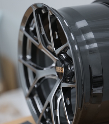 عجلات BBS FI-R المطروقة تصميم خفيف الوزن أسود ماسي