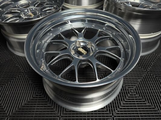 BBS LM كروم فضي مصقول لنيسان GTR R35